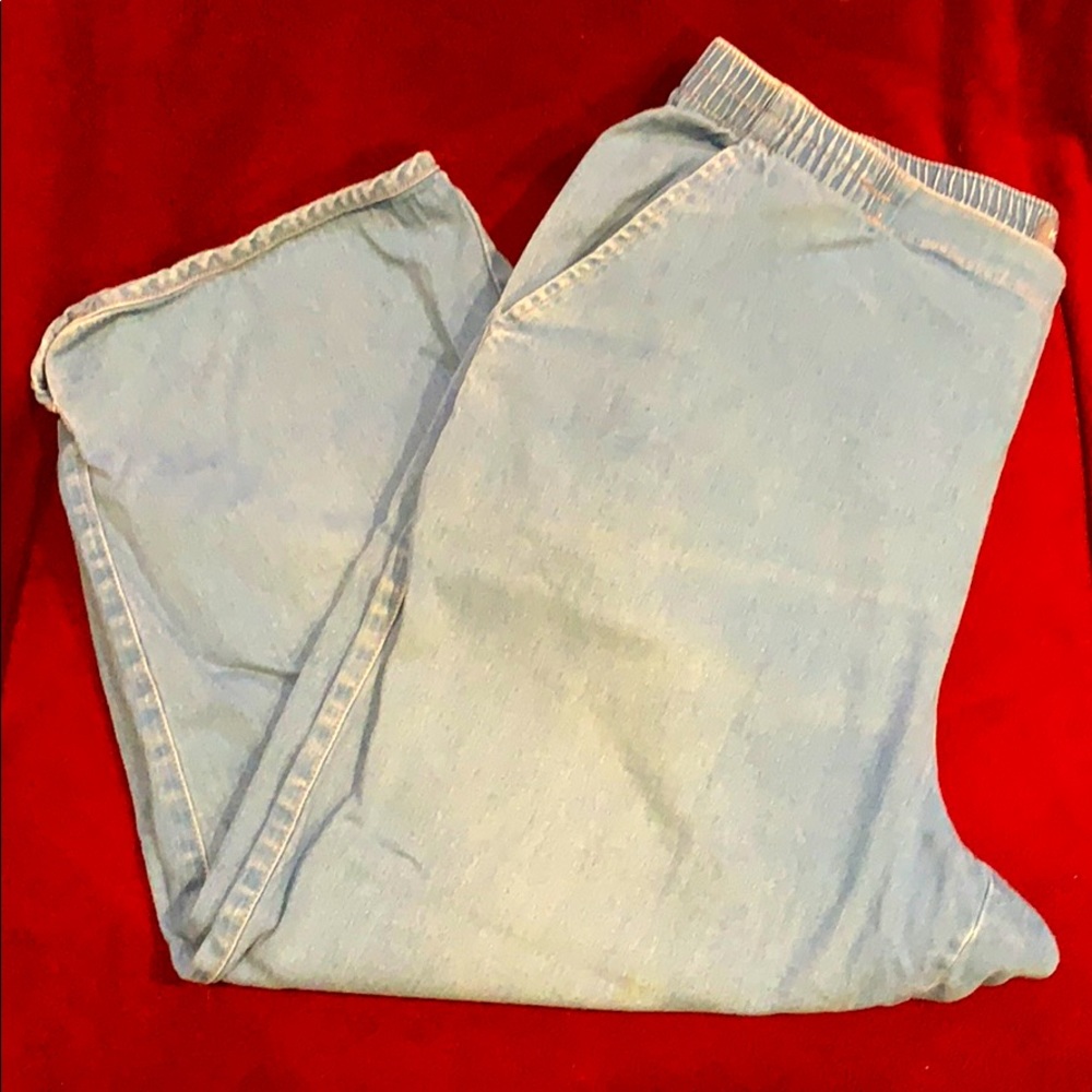 Denim Capris - Picture 2 of 4